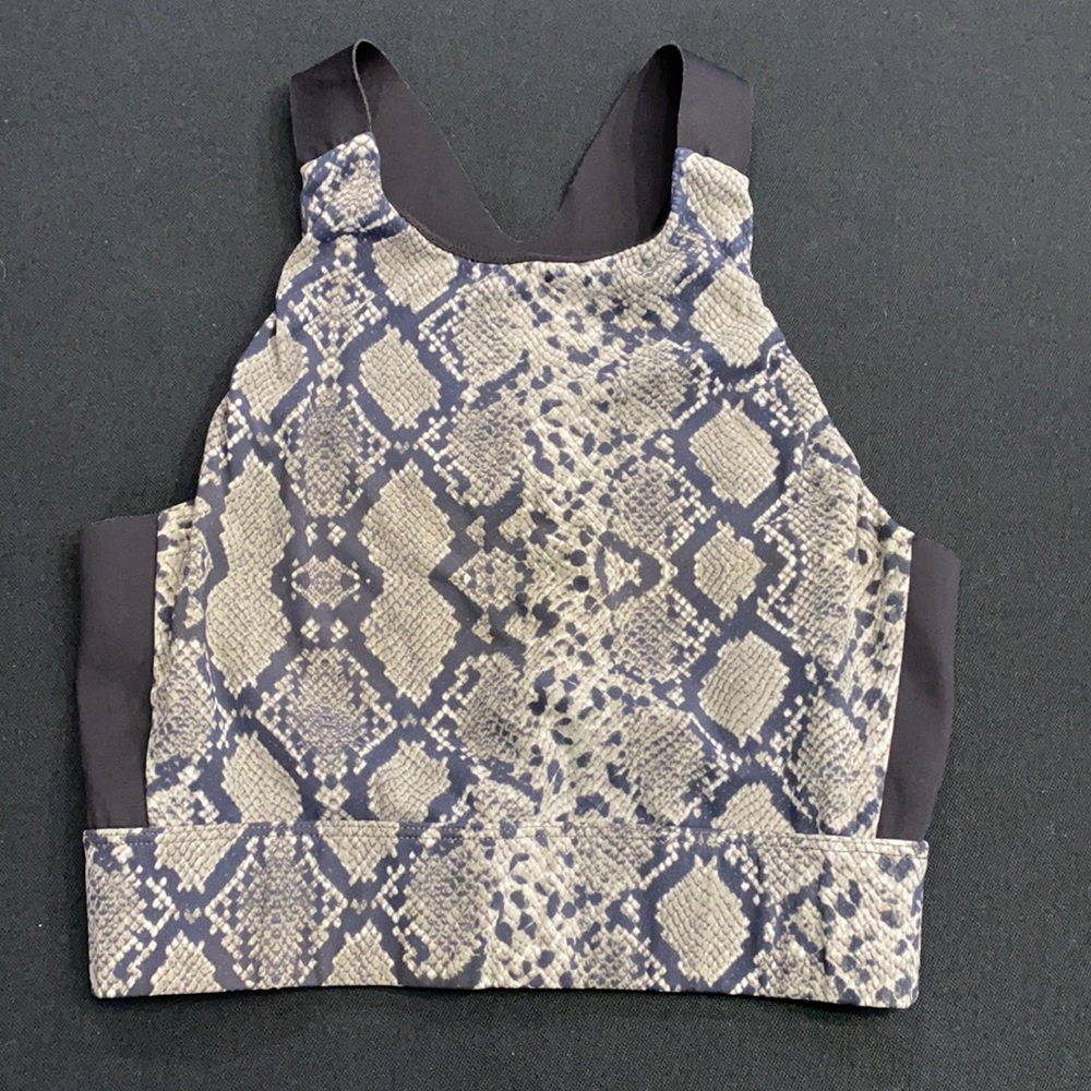 Varley sports bra/ crop top